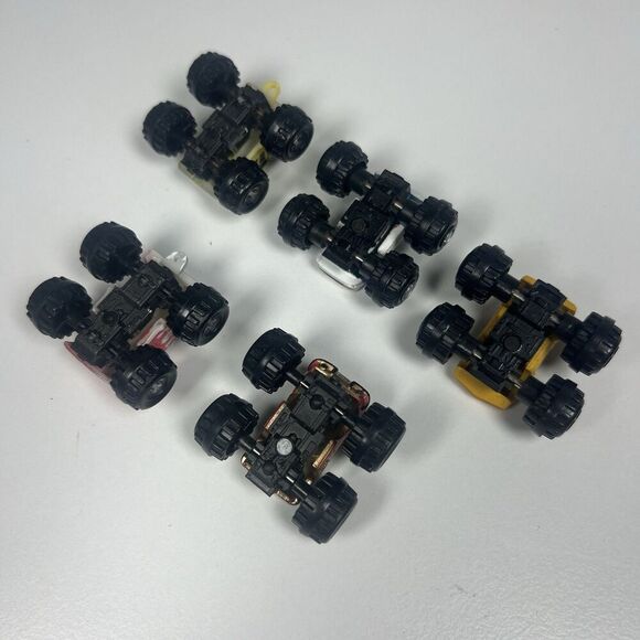 Micro Machines, Vintage 1987 Monster Trucks, Lot Of 5! Van Truck Car - Picture 9 of 9